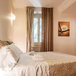La Piccola Maison Pensión 4*