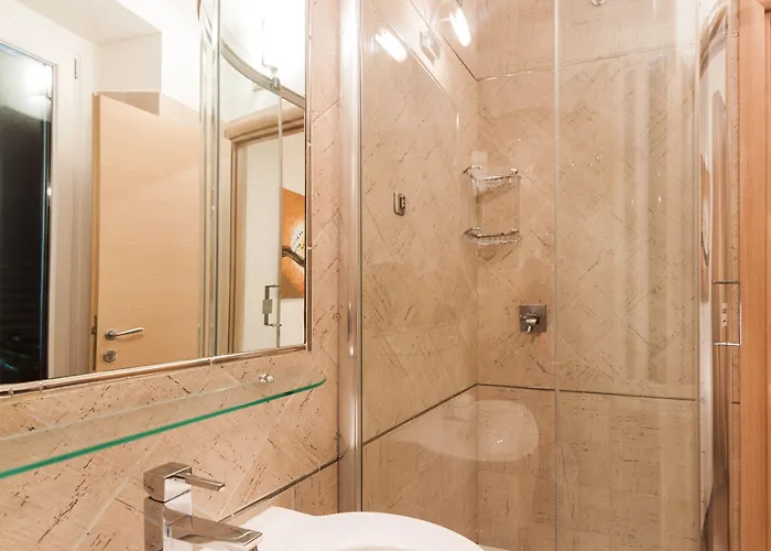 Πανσιόν La Piccola Maison 4*