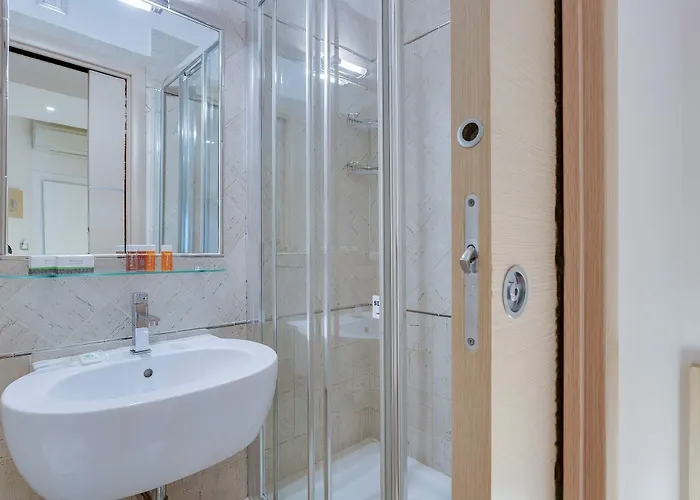 La Piccola Maison Πανσιόν